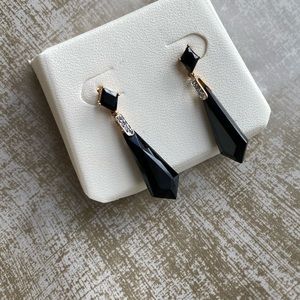 Teardrop ONYX elegant earrings.